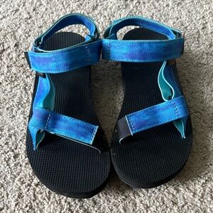 Teva Women's Blue Sandals size 5